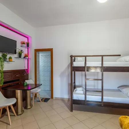 Vila Eden Apartment Ksamil