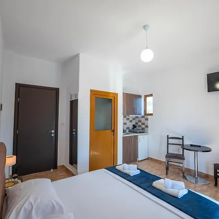 Vila Eden Apartment Ksamil