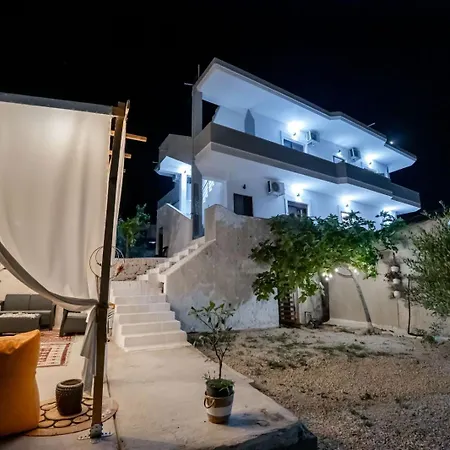 Eden קסאמיל